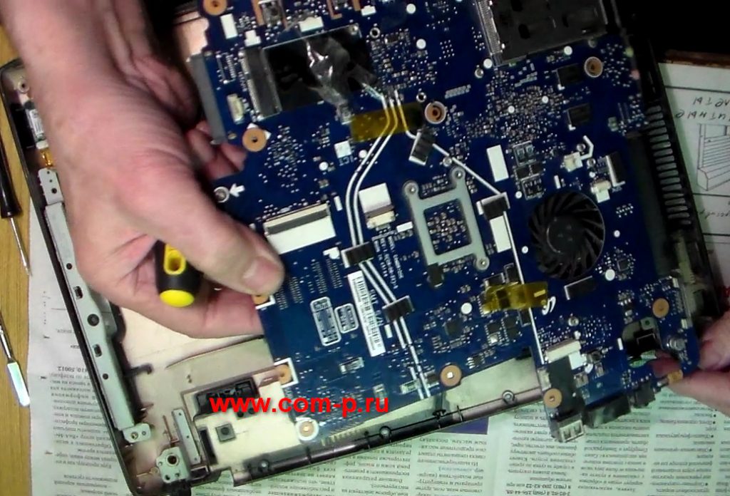 Разборка ноутбука Samsung R503